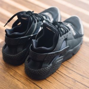 Nike Air Huarache Sneakers